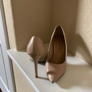 Christian Siriano nude pumps!